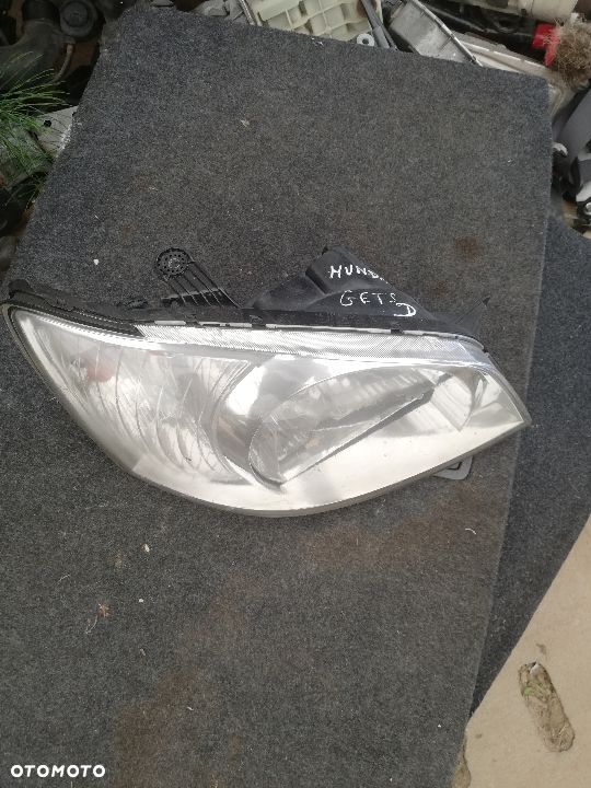 HYUNDAI GETZ LAMPA PRAWY PRZÓD EUROPA