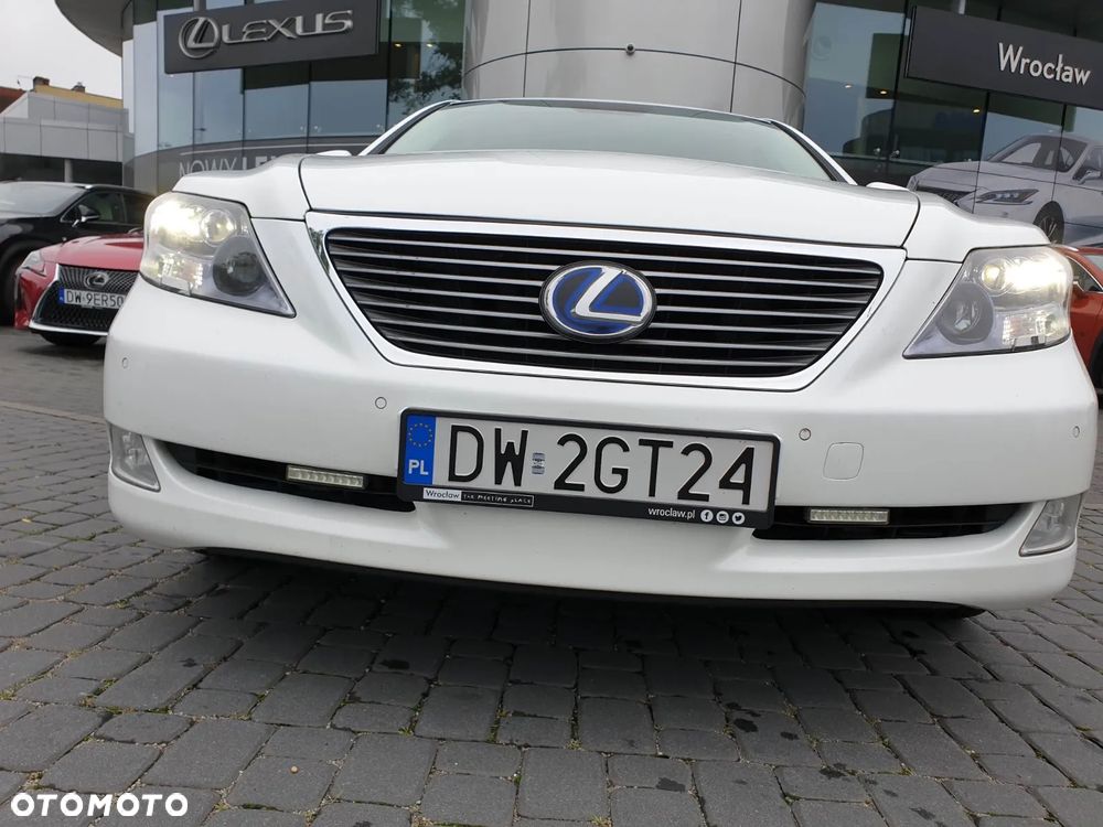 Lexus LS 600h Elegance - 28