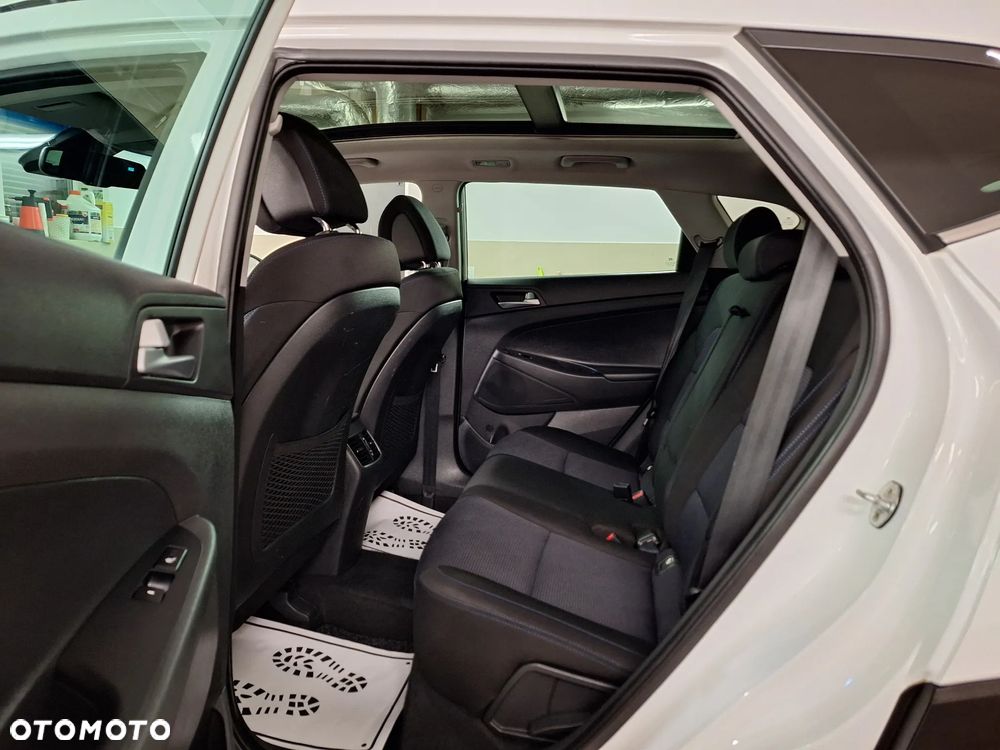 Hyundai Tucson 1.6 T-GDI TourdePologne 2WD - 17