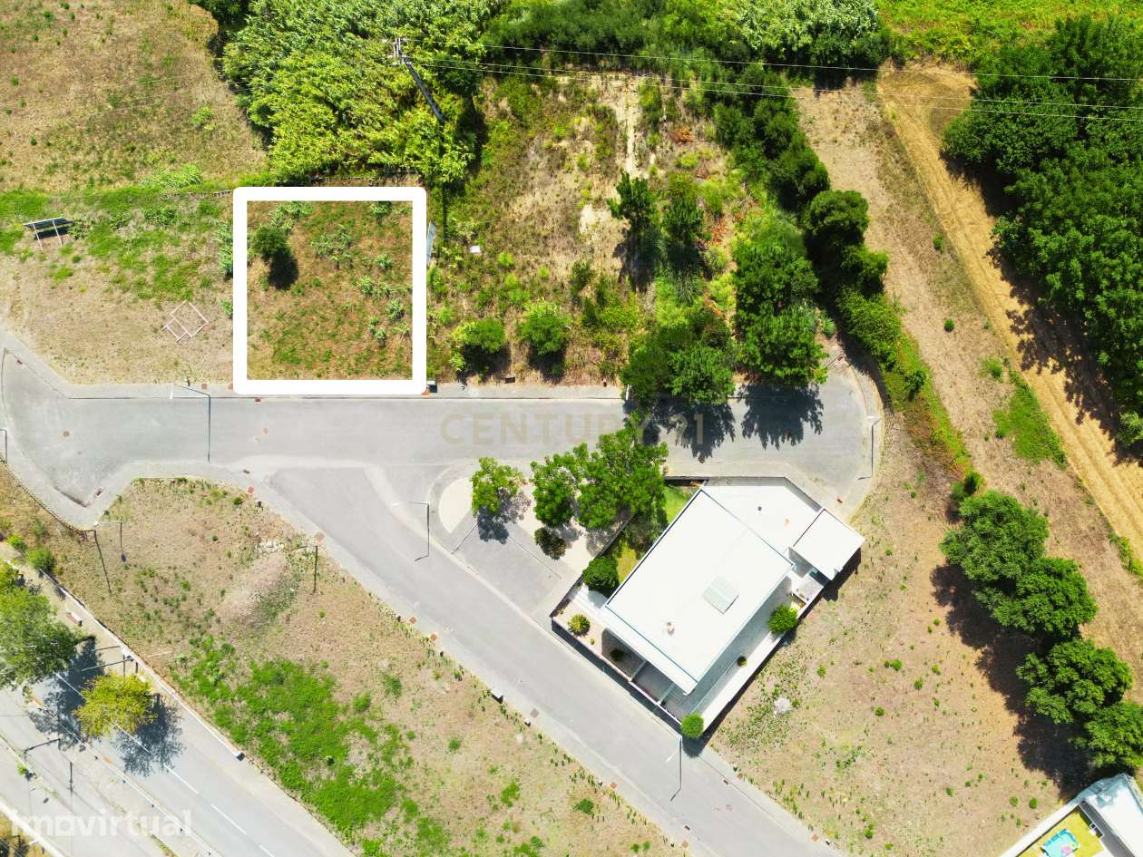 Terreno Urbano de 441m² em Loteamento | A 15km de Aveiro - Grande imagem: 4/27