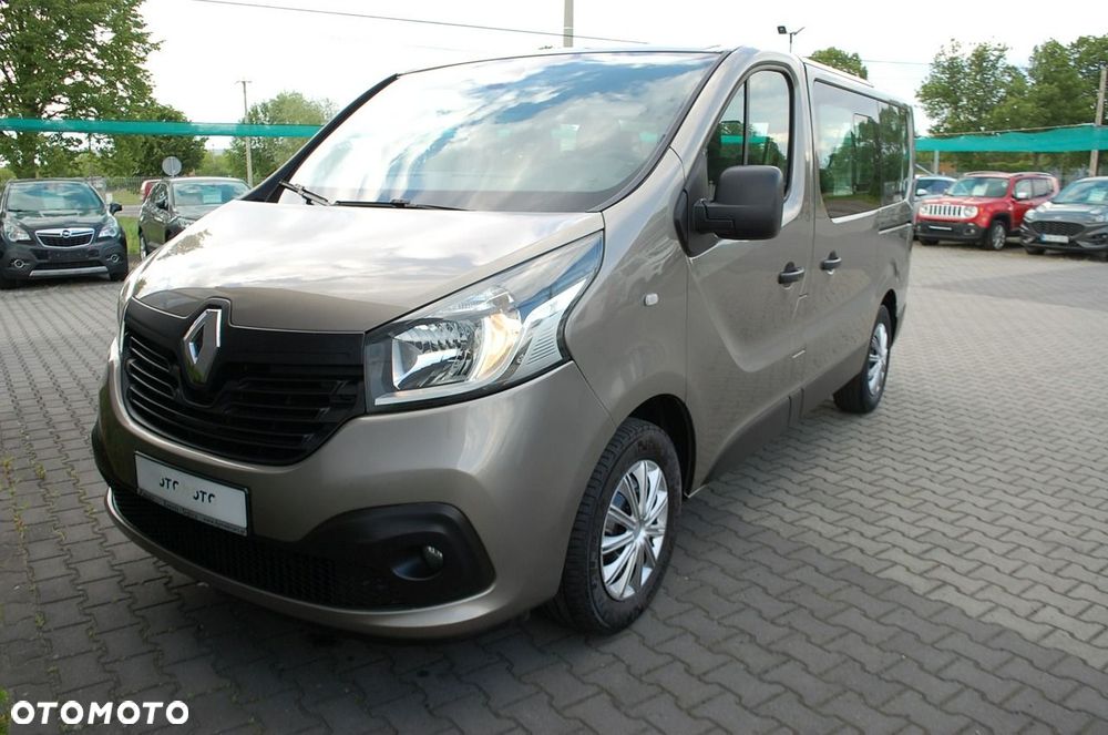 Renault Trafic - 22