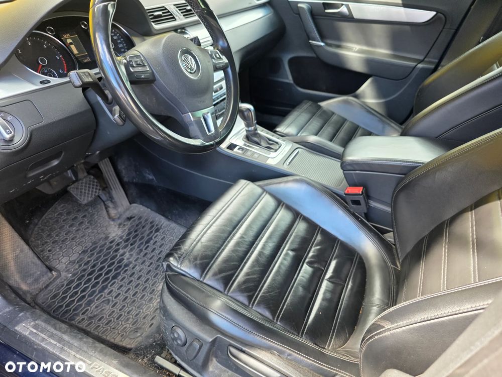 Volkswagen Passat 2.0 TDI DPF DSG 4Motion Highline - 10