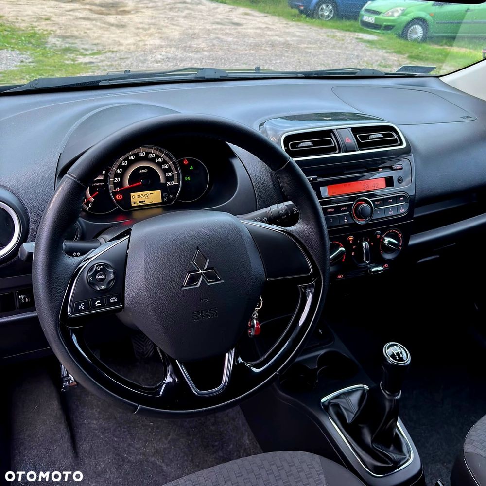 Mitsubishi Space Star - 7