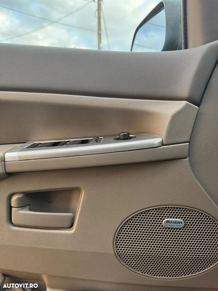 Jeep Grand Cherokee - 5