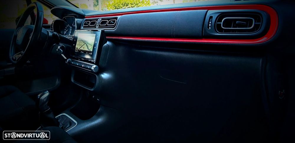 Citroën C3 1.2 PureTech Shine - 16