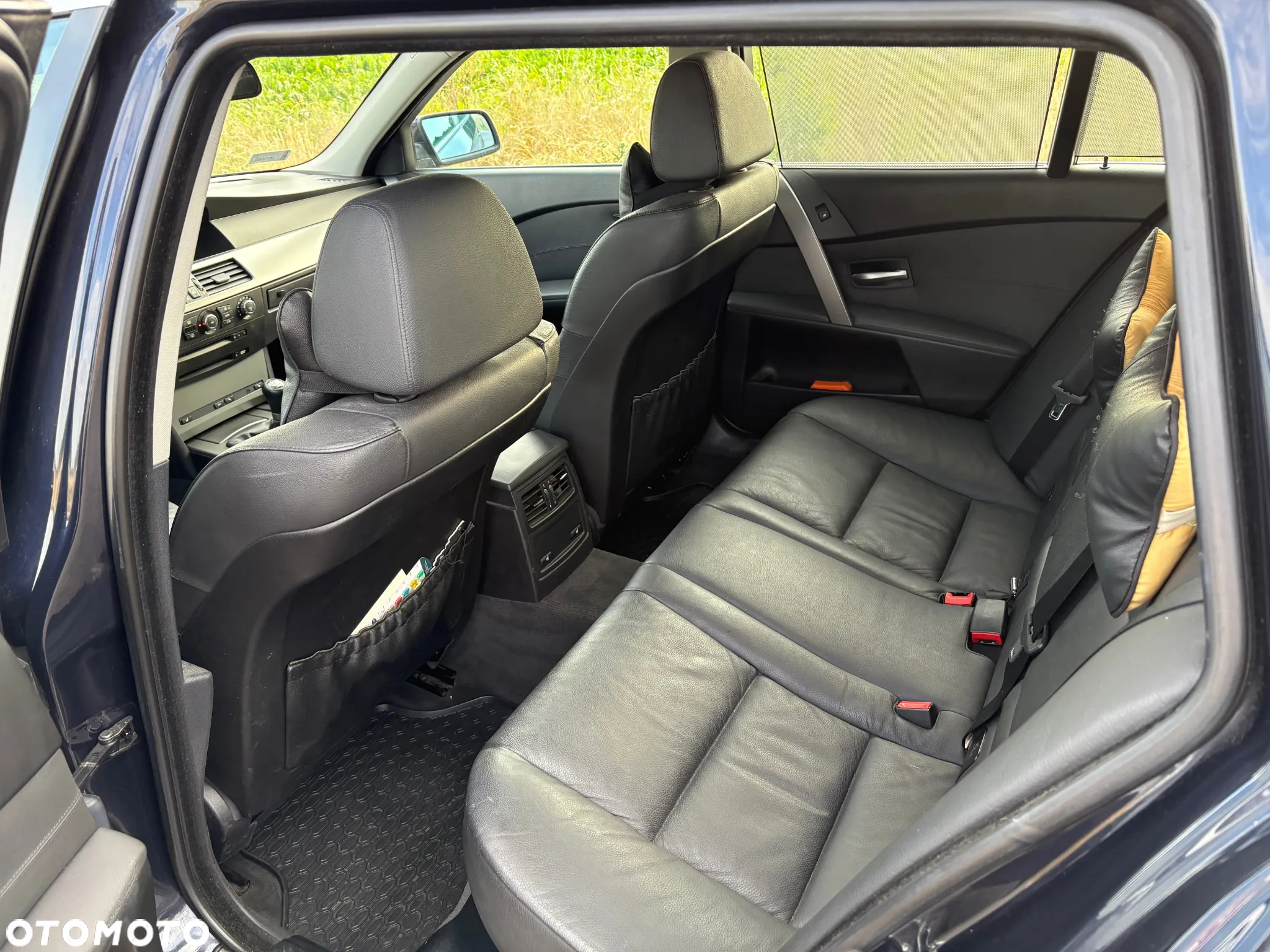 BMW Seria 5 525d Touring - 10