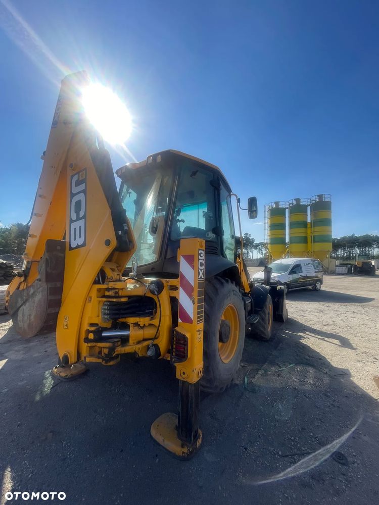 JCB 3CX PLUS - 4