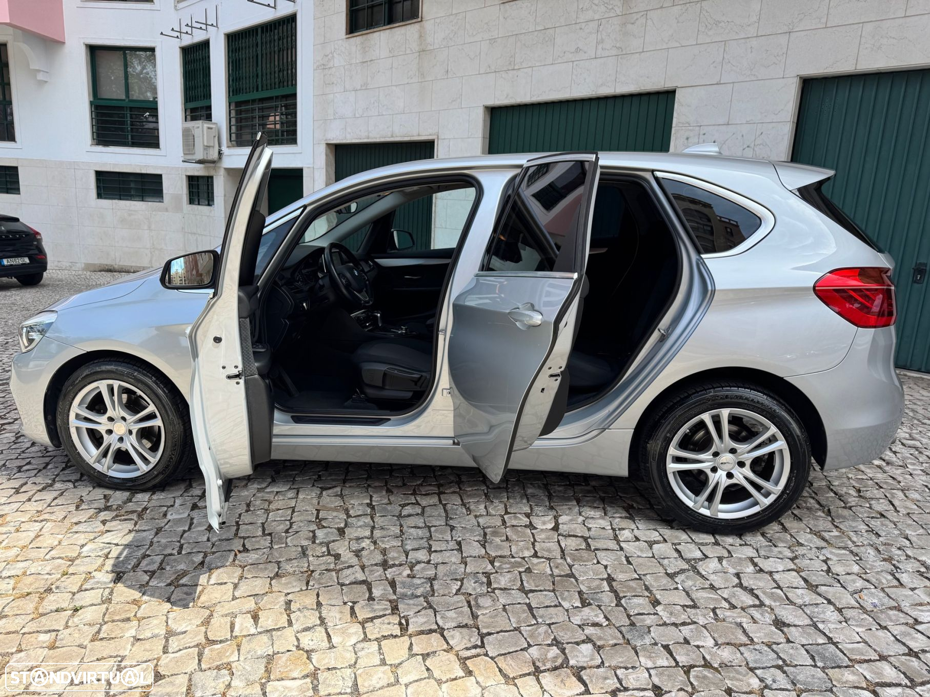 BMW 218 Active Tourer d Aut. Advantage - 8