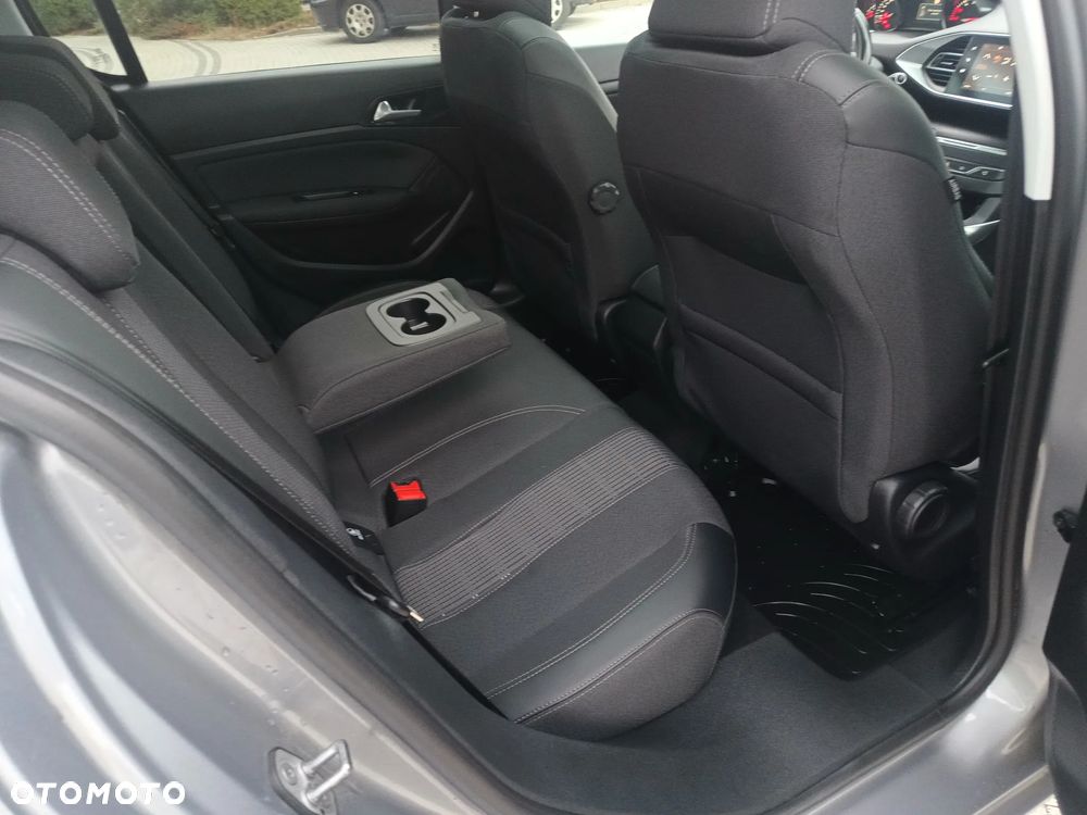 Peugeot 308 BlueHDi 130 Allure - 10