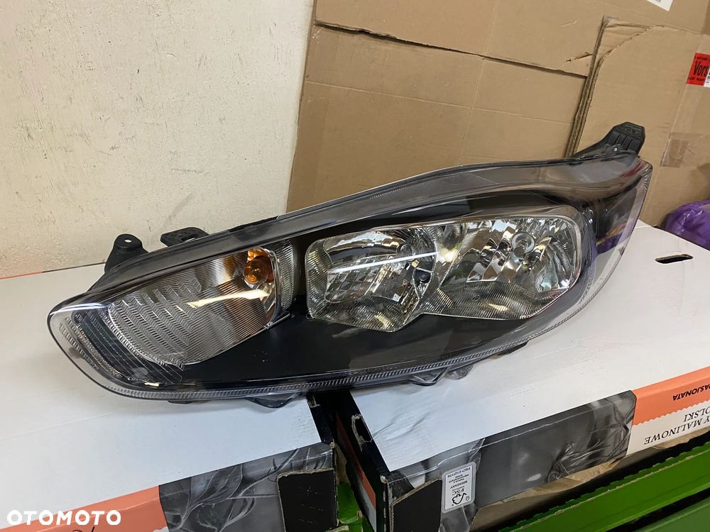 lampa fiesta mk7 lift zwykła lewa eu cała - 1