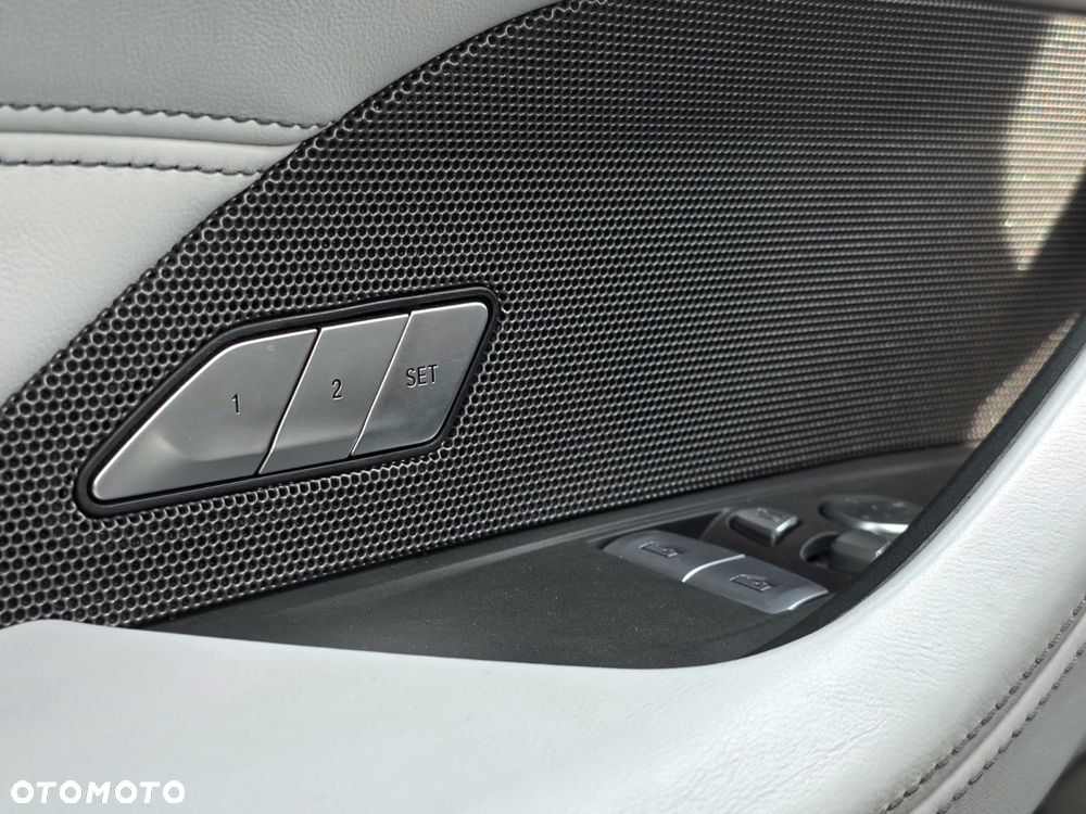 BMW M4 Competition M xDrive sport - 17