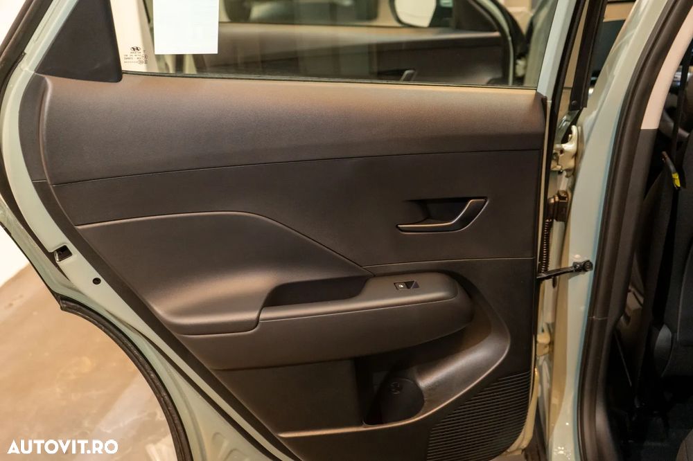 Hyundai KONA - 6