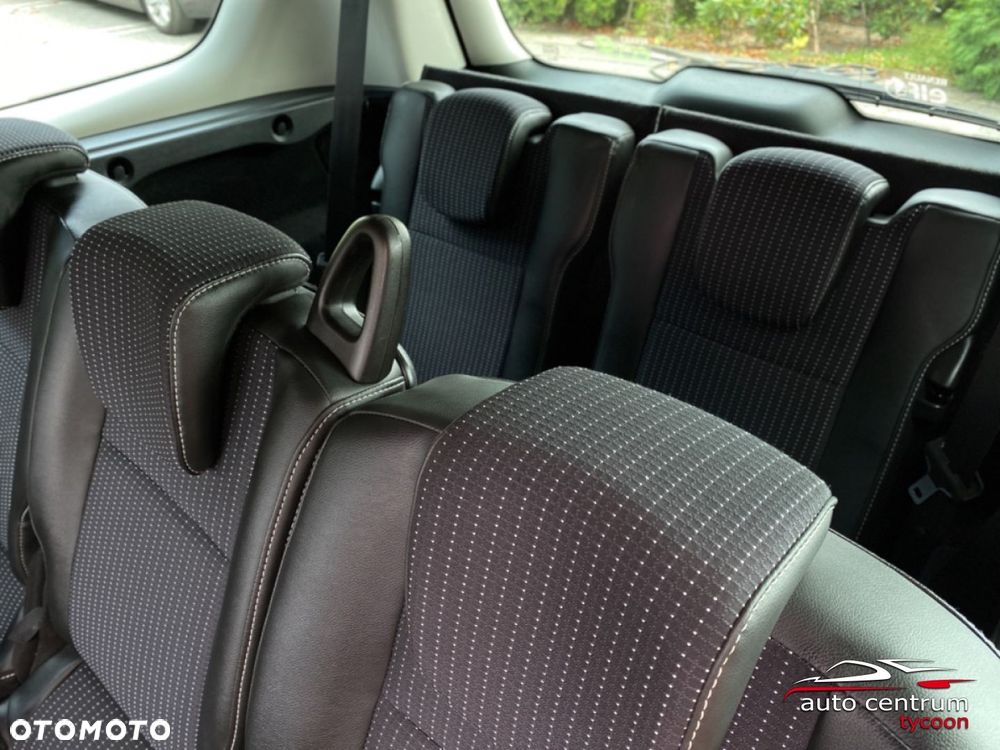 Renault Grand Scenic - 29