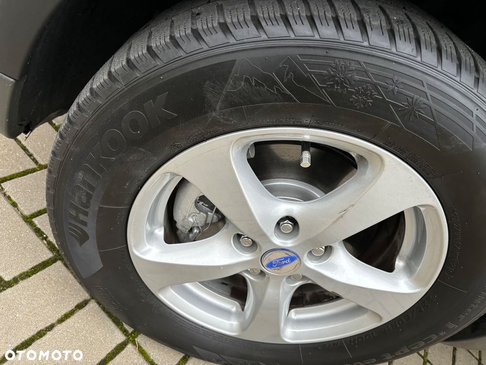 Ford Kuga 2.0 TDCi 4x4 Titanium - 28