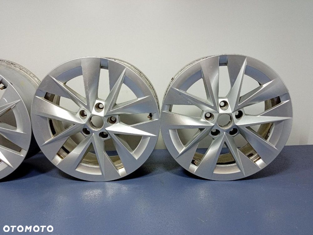 SKODA OCTAVIA IV ALUFELGI OEM 7JX17 ET46 5X112 5E3601025E 4 SZT - 6