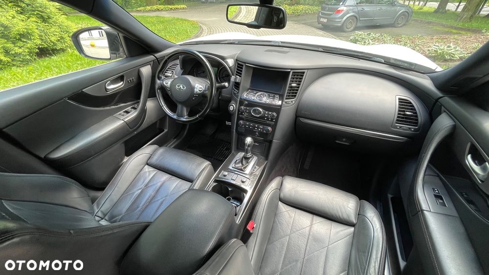 Infiniti FX FX30d GT Premium - 9