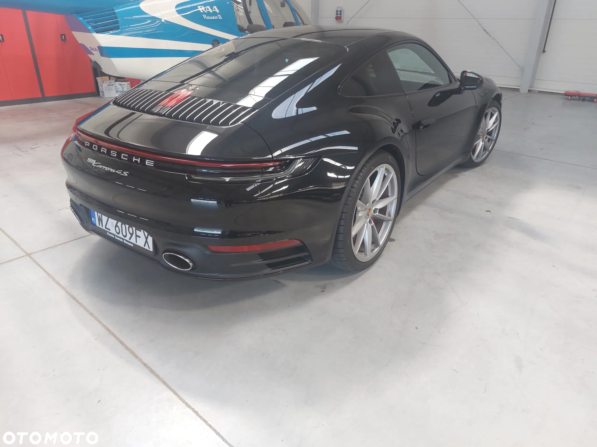 Porsche 911 Carrera 4S - 2