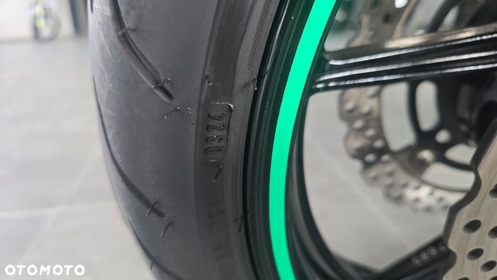 Kawasaki ER - 20