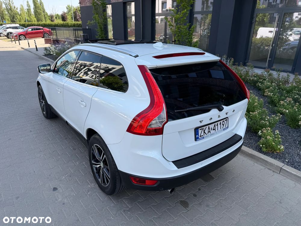 Volvo XC 60 D4 Geartronic Summum - 10