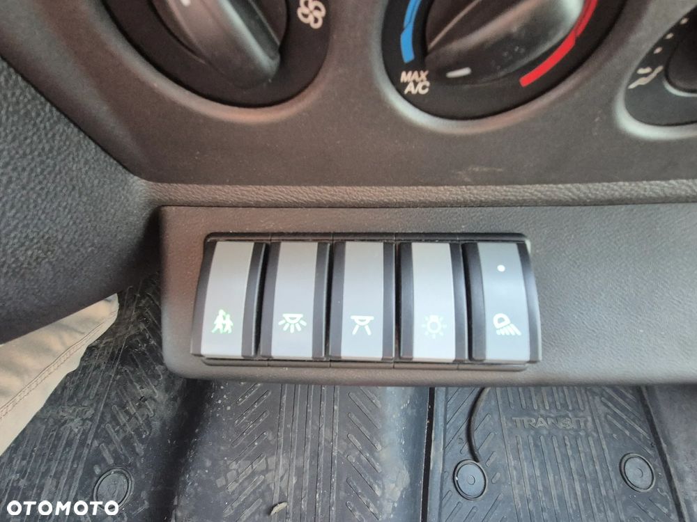 Ford Transit - 17