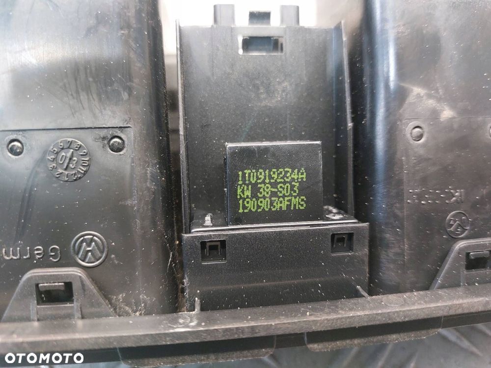KRATKA NAWIEWU ŚRODKOWA VOLKSWAGEN TOURAN I 1T1819728A - 5