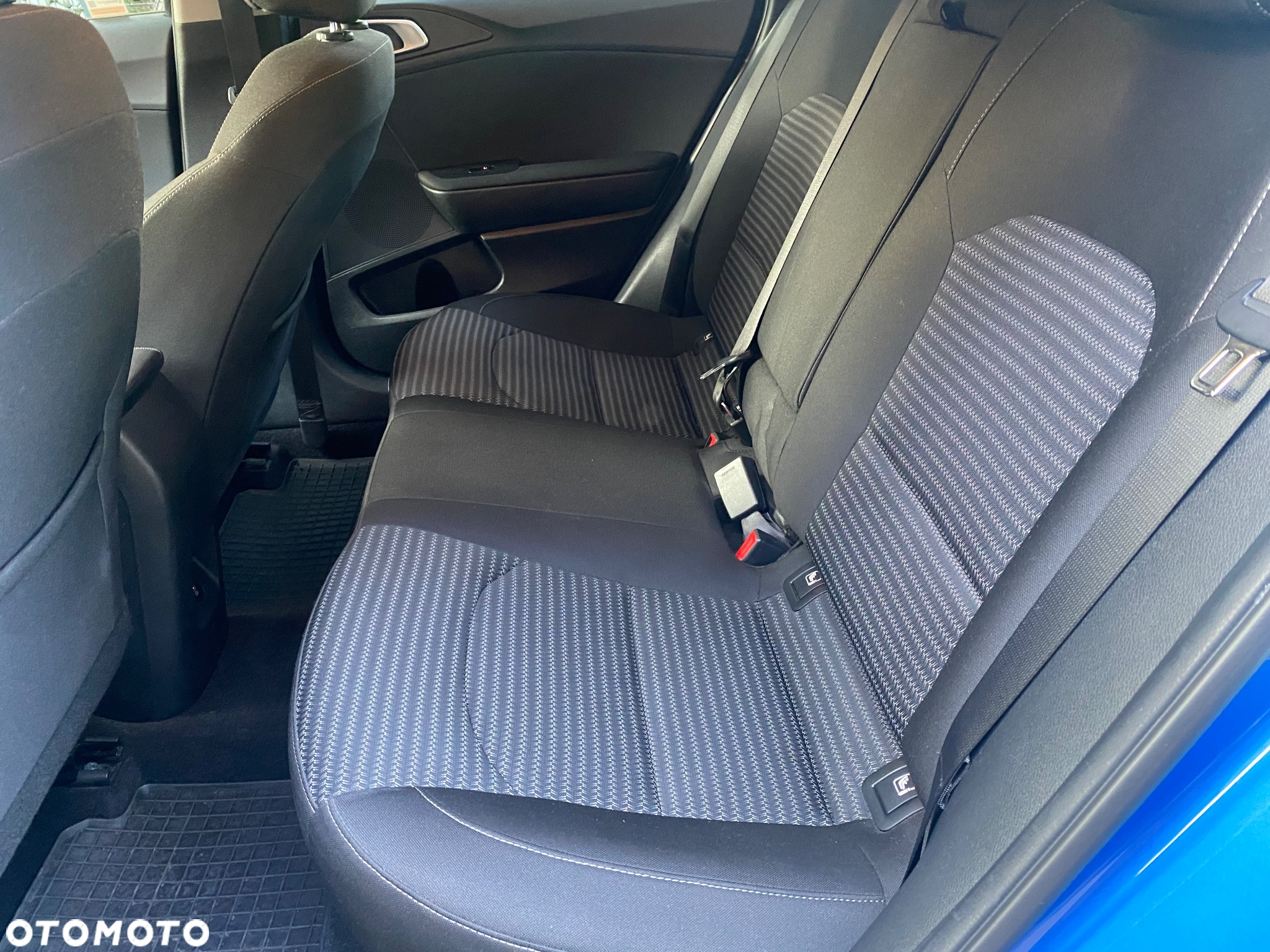 Kia Ceed 1.5 T-GDI M - 13