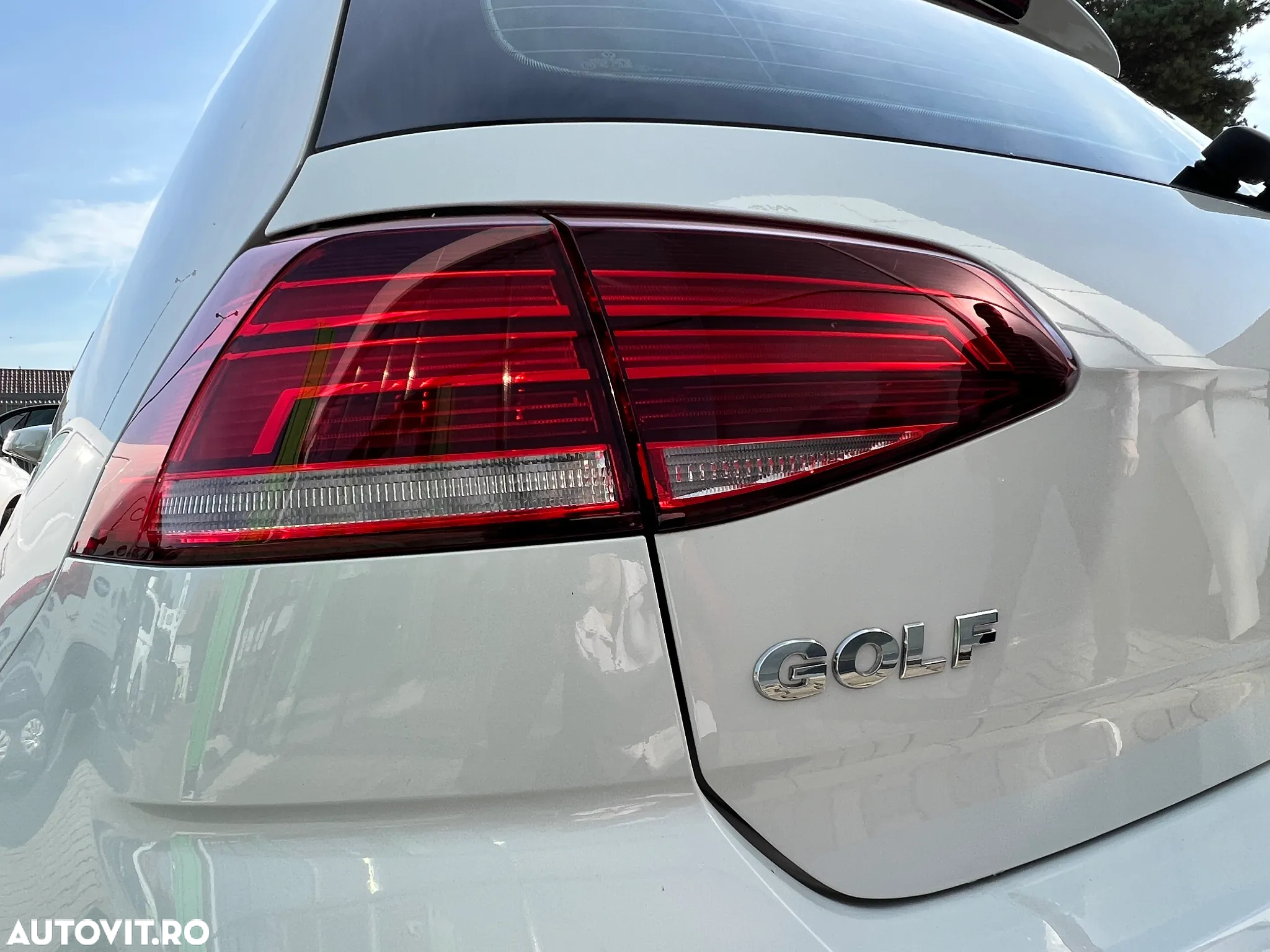 Volkswagen Golf 1.0 TSI Comfortline - 7