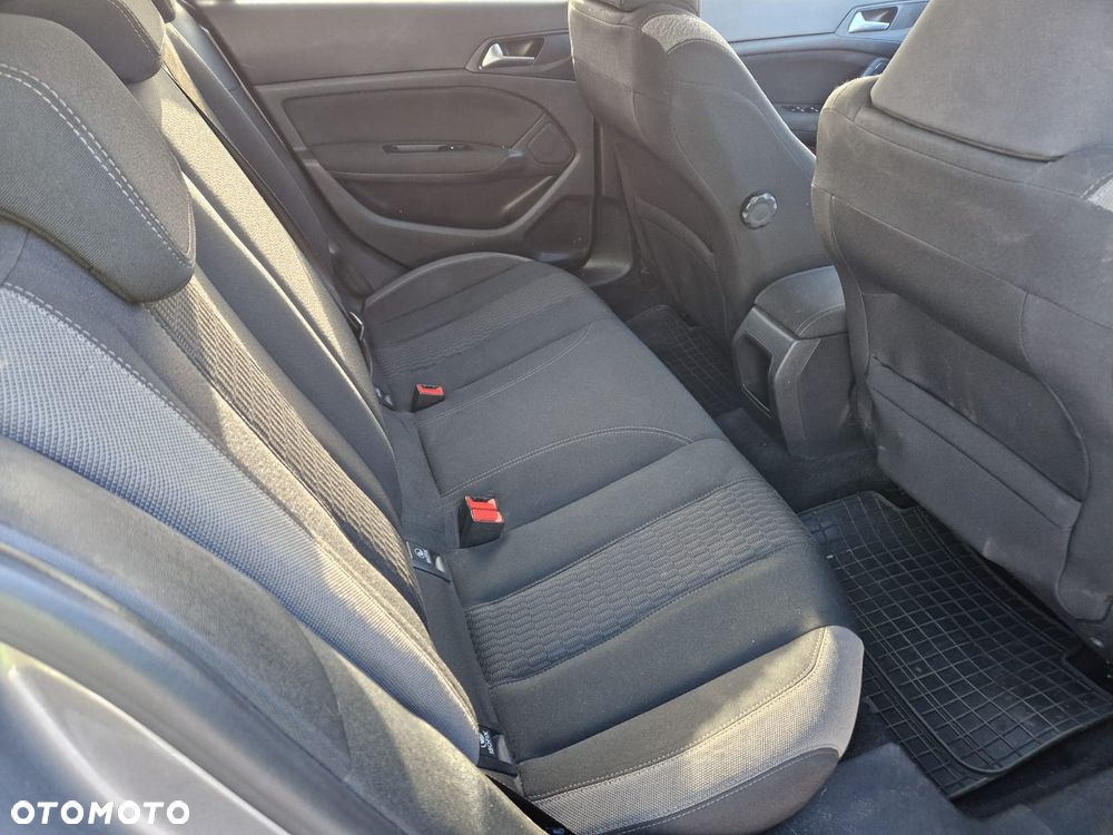 Peugeot 308 1.2 PureTech Allure S&S - 15