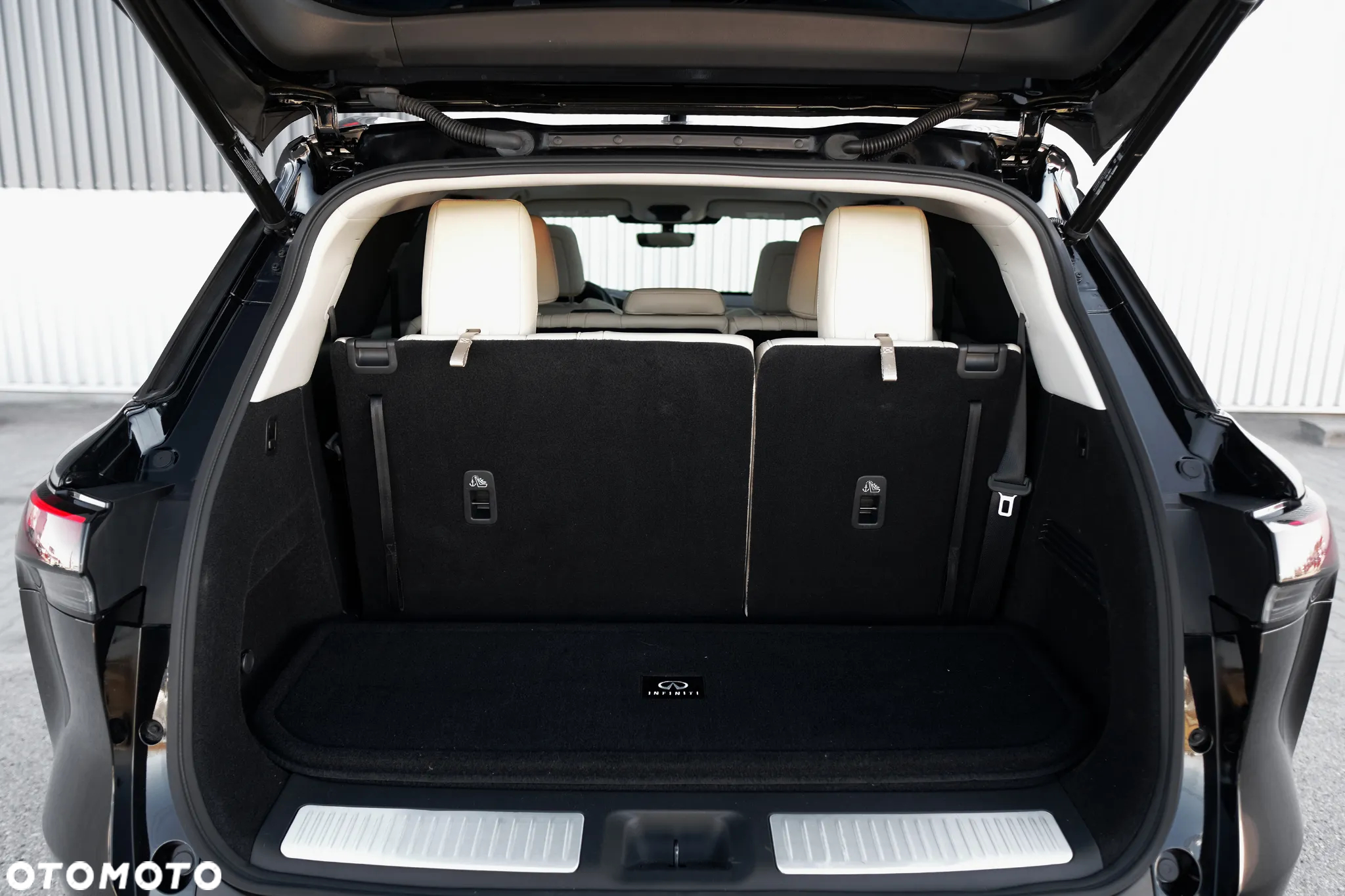 Infiniti QX60 - 35