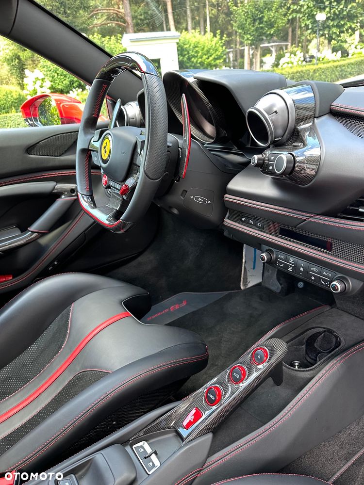 Ferrari F8 Spider Standard - 17