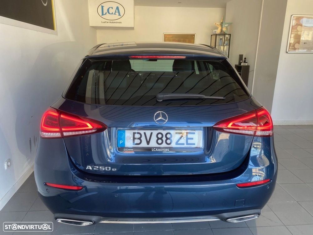 Mercedes-Benz A 250 e Progressive - 13