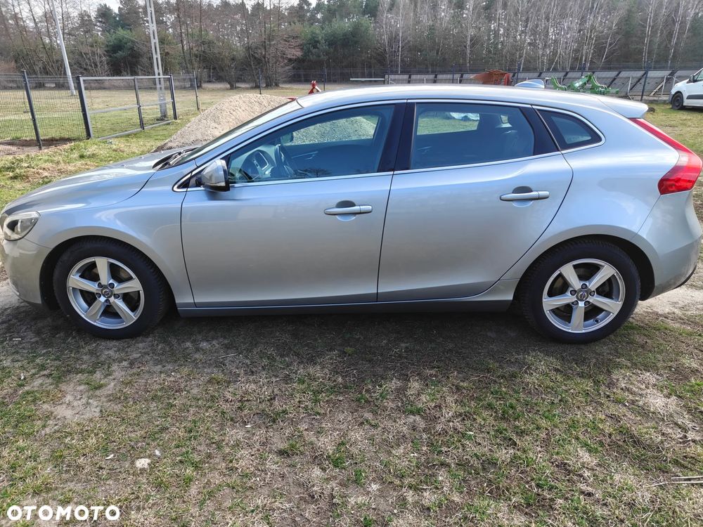 Volvo V40 - 2