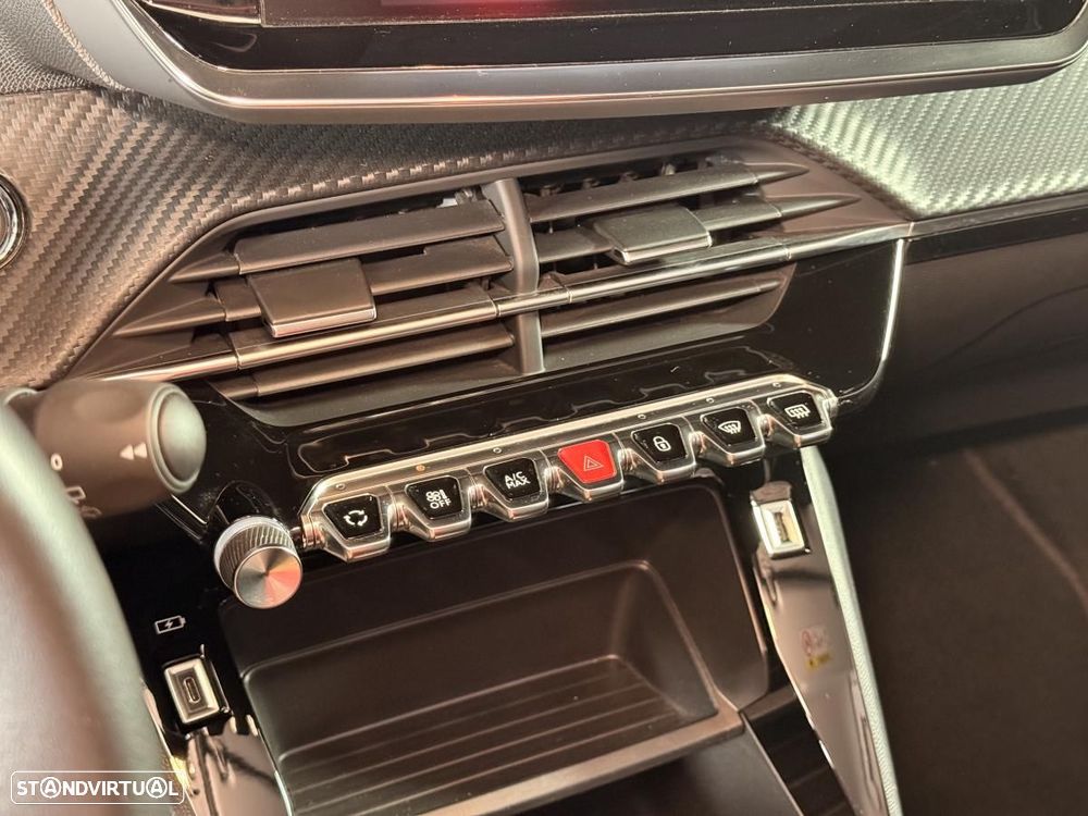 Peugeot e-2008 50 kWh Active Pack - 29