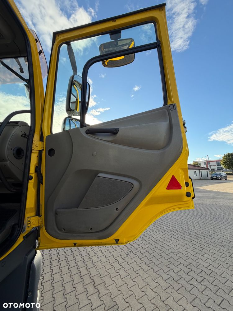 DAF CF 360 - 30