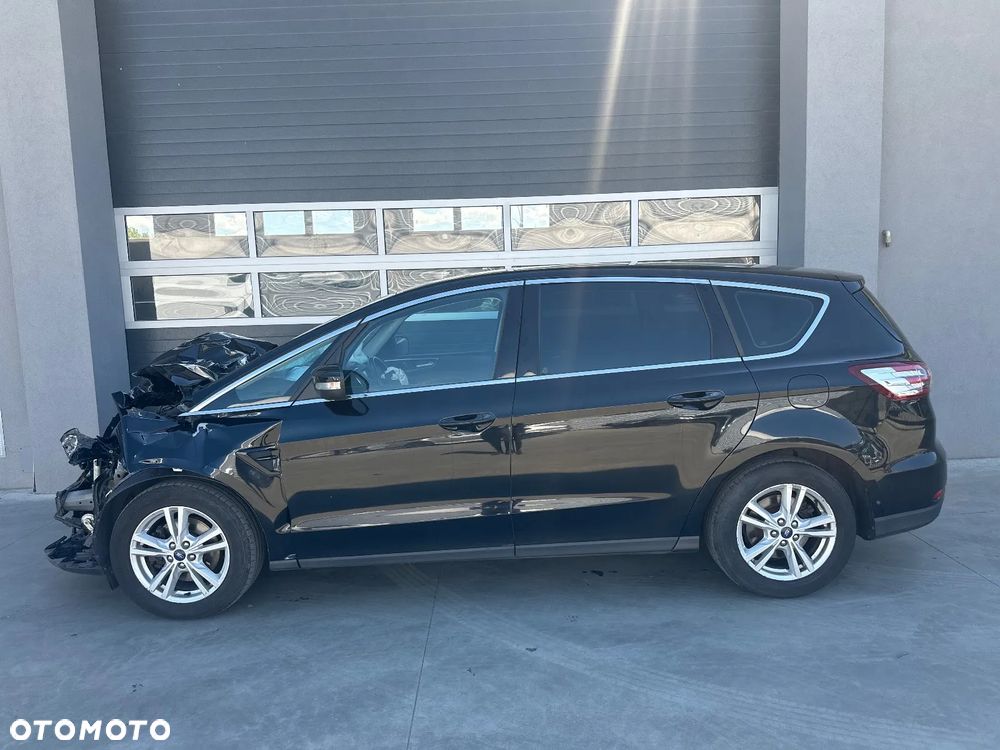 Ford S-Max - 9