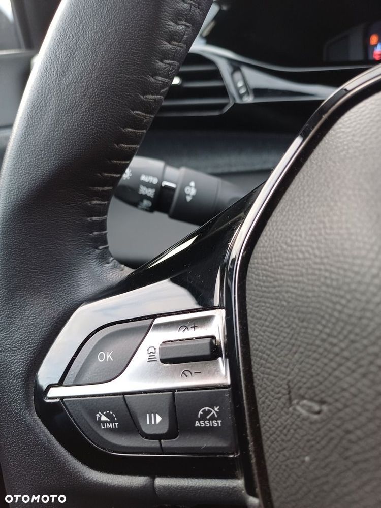 Peugeot 308 1.5 BlueHDi Allure Pack S&S EAT8 - 31