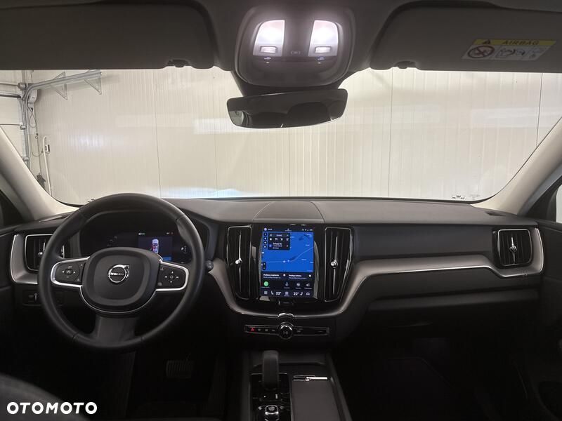 Volvo XC 60 B4 D AWD Momentum Pro - 21