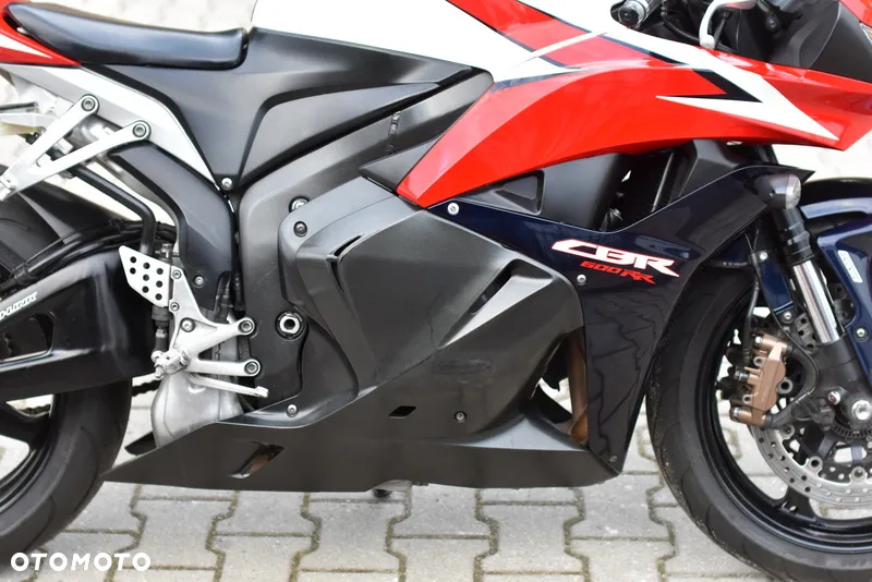 Honda CBR - 9
