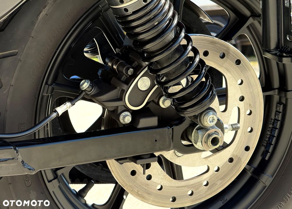 Harley-Davidson Sportster Iron 1200 - 29