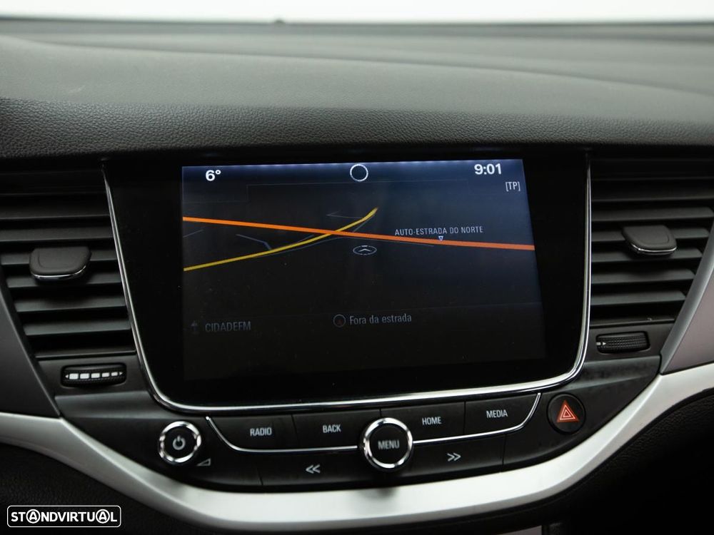 Opel Astra Sports Tourer - 22