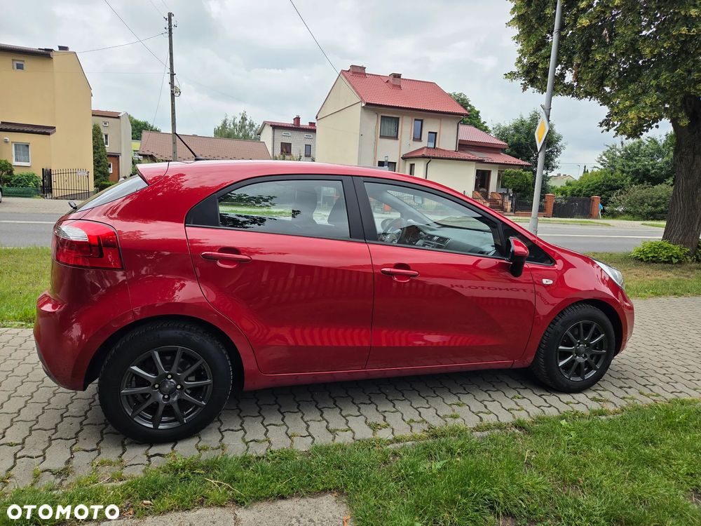Kia Rio 1.2 Attract - 2