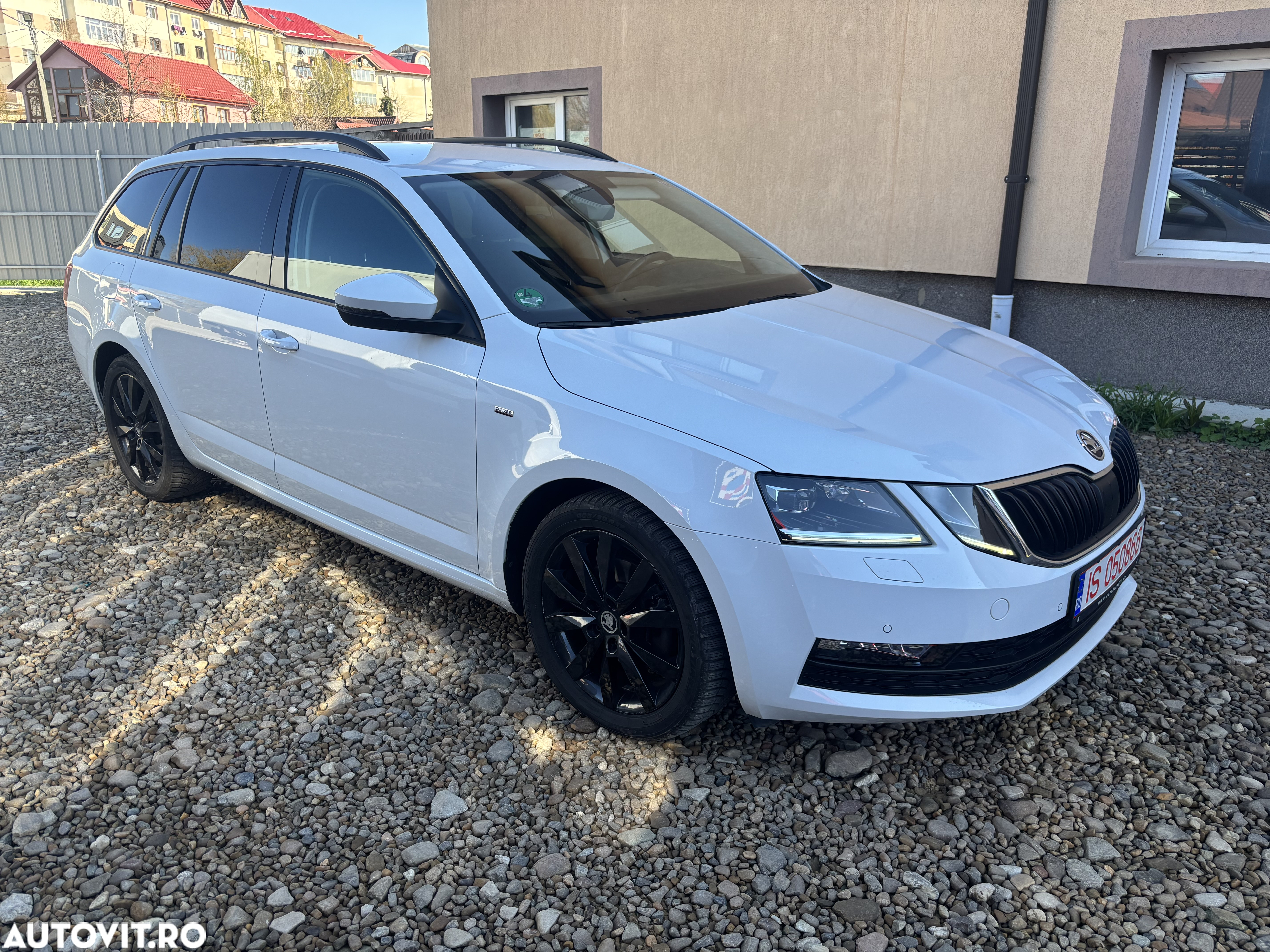 Skoda Octavia 2.0 TDI DSG Clever - 2