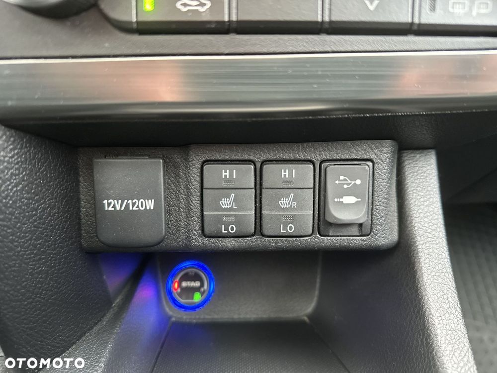 Toyota Auris 1.6 Premium Comfort - 19