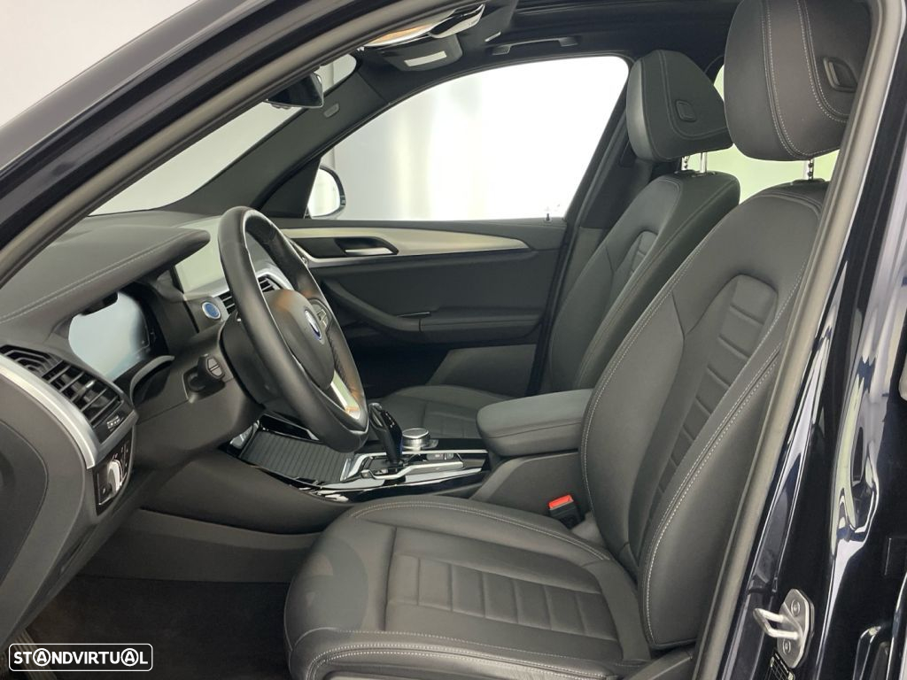 BMW iX3 M Sport Inspiring - 11