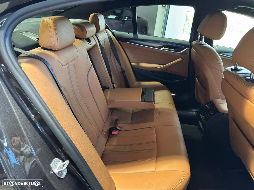 BMW 530 e Pack M - 35