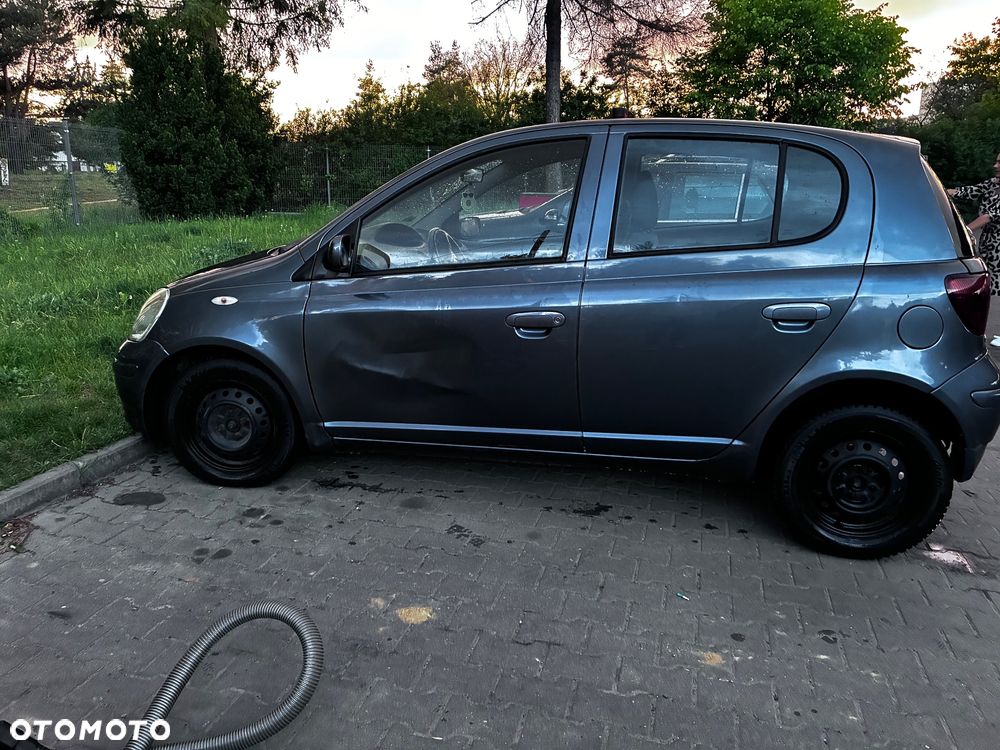 Toyota Yaris 1.4 D-4D Base - 7