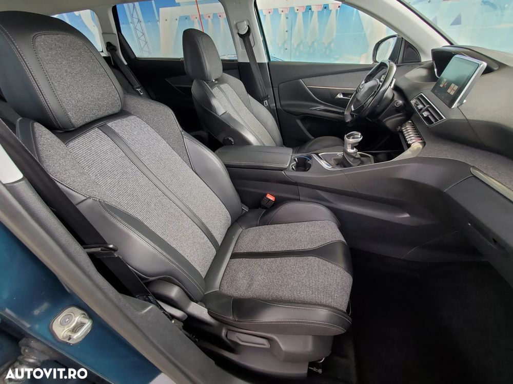 Peugeot 5008 BlueHDI 130 Allure Business-Paket - 19