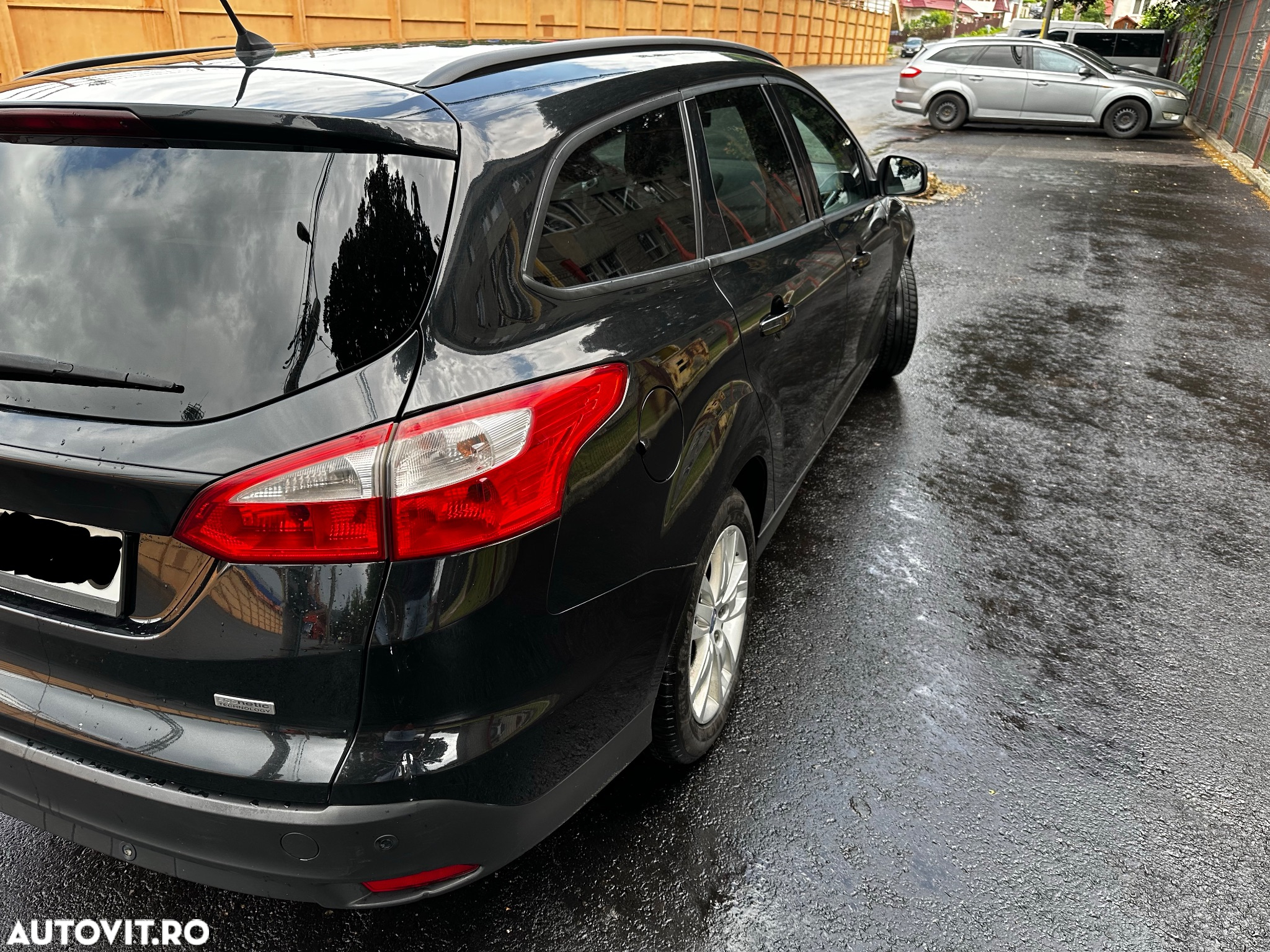 Ford Focus 1.6 TDCi DPF Start-Stopp-System SYNC Edition - 4