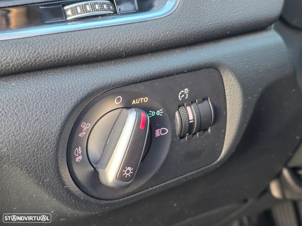 Audi Q3 2.0 TDI quattro S tronic sport - 13