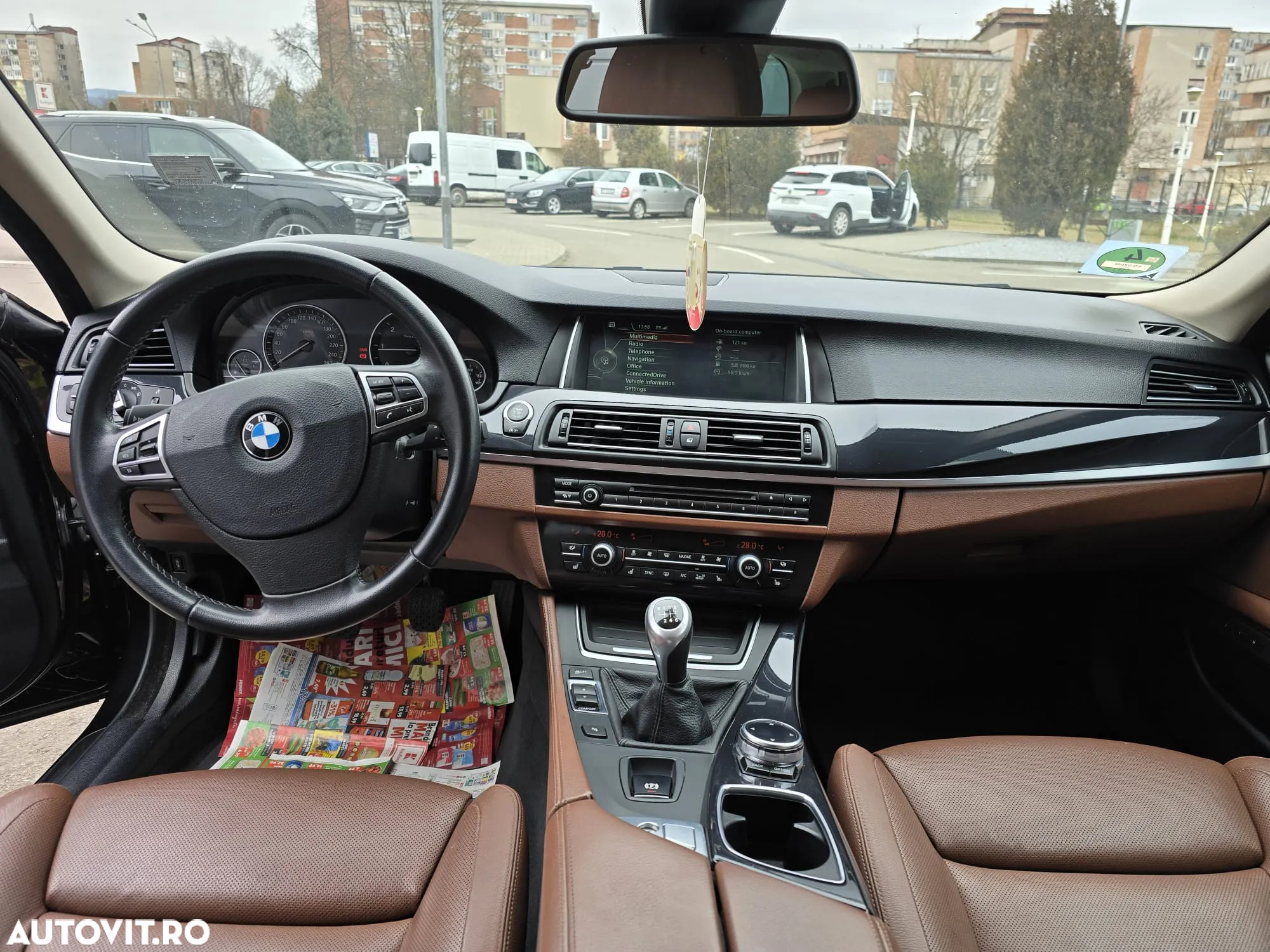 BMW Seria 5 520d Touring - 15